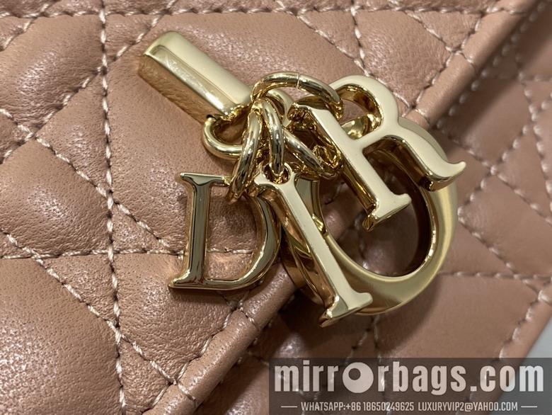 Dior Replica Bags Dior 0604 21x11x5cm wo2