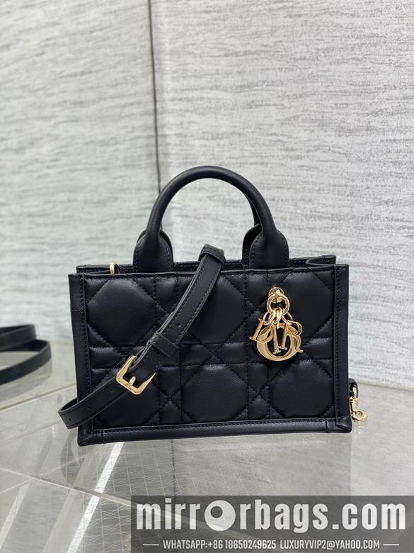 Dior Replica Bags Dior 7001 21.5x7.5x13cm wz1