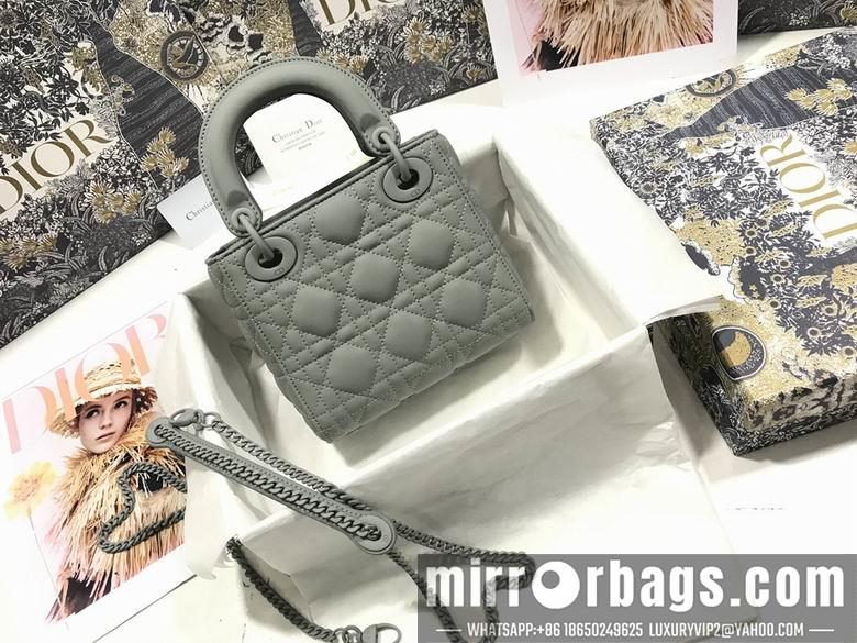 Dior Replica Bags AXM0564 17 x 15 x 7