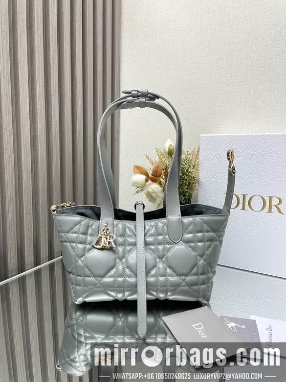 Dior Replica Bags 2822 23X15X15cm