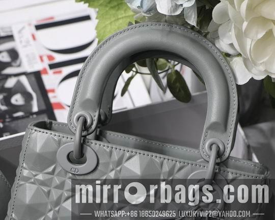 Dior Replica Bags Dior Lady M6004 20x16.5x8cm wz