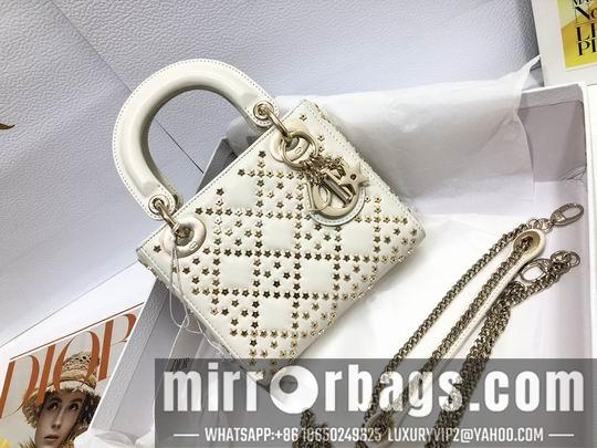 Dior Replica Bags Dior Lady白色羊皮五角星M0505 17x15x7cm wz