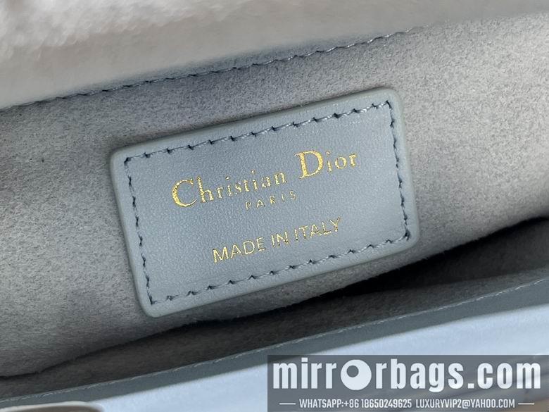 Dior Replica Bags M0505 17X15X7cm YG 3colour