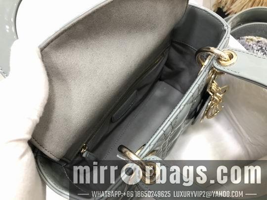 Dior Replica Bags Dior Lady M0538 漆皮字母20x16.5x8cm wz