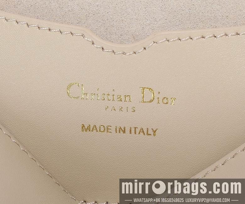 Dior Replica Bags BNM9327 22X15X5