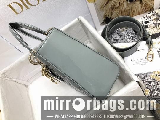 Dior Replica Bags Dior Lady M0538 漆皮字母20x16.5x8cm wz