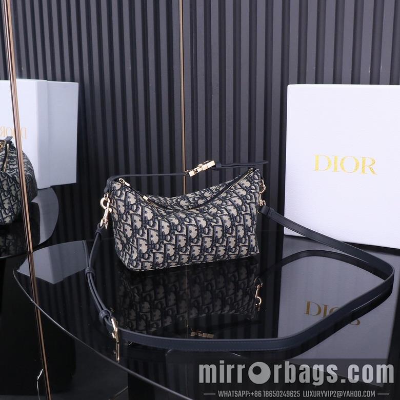 Dior Replica Bags Dior s5554_m928 22x13x9cm wz