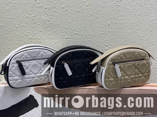 Dior Replica Bags Dior信使包 22cm yz