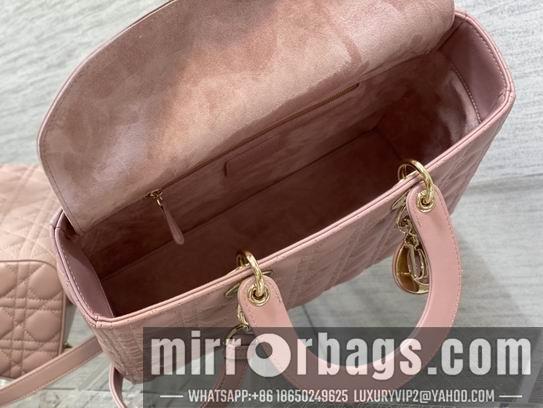 Dior Replica Bags Dior Lady M0567复古粉羊金32cm wz