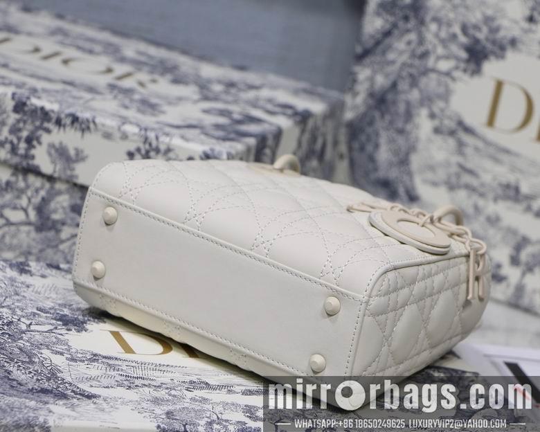 Dior Replica Bags AX2112275 17cm