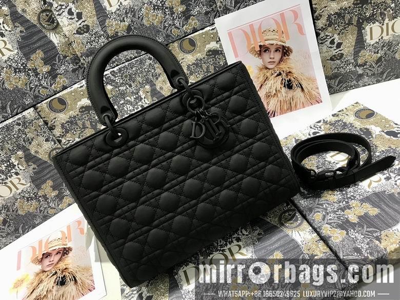 Dior Replica Bags AXM0566 32 x 25 x 11