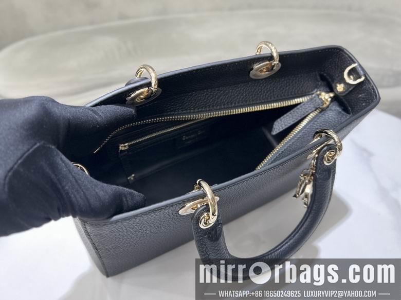 Dior Replica Bags M9220OTRL 30X20X13cm