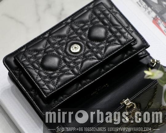 Dior Replica Bags Dior Lady链条手袋M7001 19.5x12.5x5cm wz