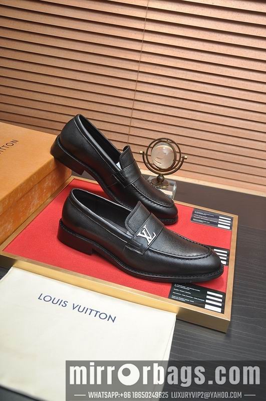 LV Replica Shoes LV sz38-45 mnf0610