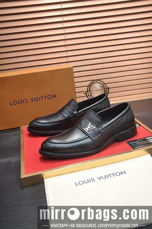 LV Replica Shoes LV sz38-45 mnf0610