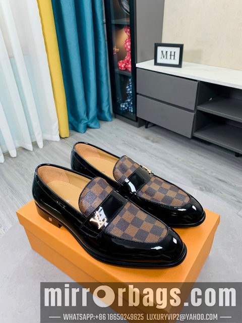 LV Replica Shoes LV SZ 38-44 22224019-20 2colors