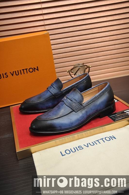 LV Replica Shoes LV sz38-45 mnf0509