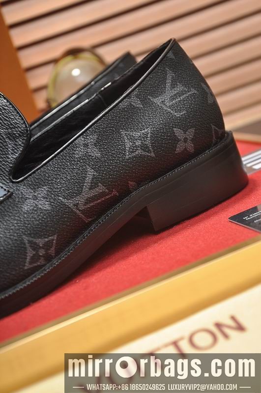 LV Replica Shoes LV sz38-45 mnf0457