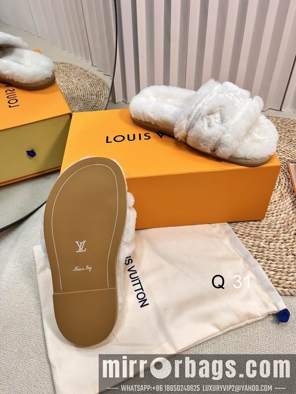 LV Replica Shoes LV sz35-40 YF1103