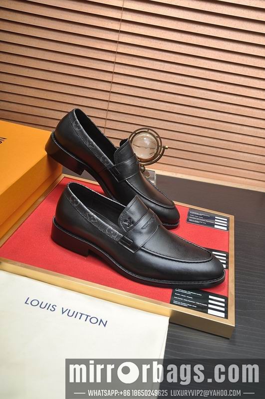 LV Replica Shoes LV sz38-45 mnf0557