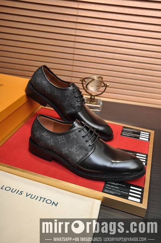 LV Replica Shoes LV sz38-45 mnf0571