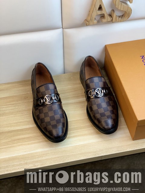 LV Replica Shoes LV SZ 38-44 22301302-3 2colors