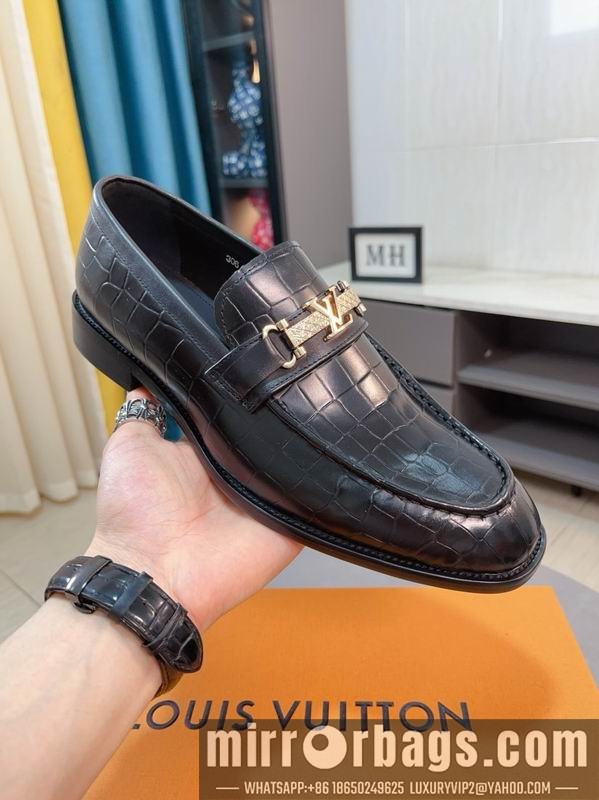 LV Replica Shoes LV sz38-44 mnf0537