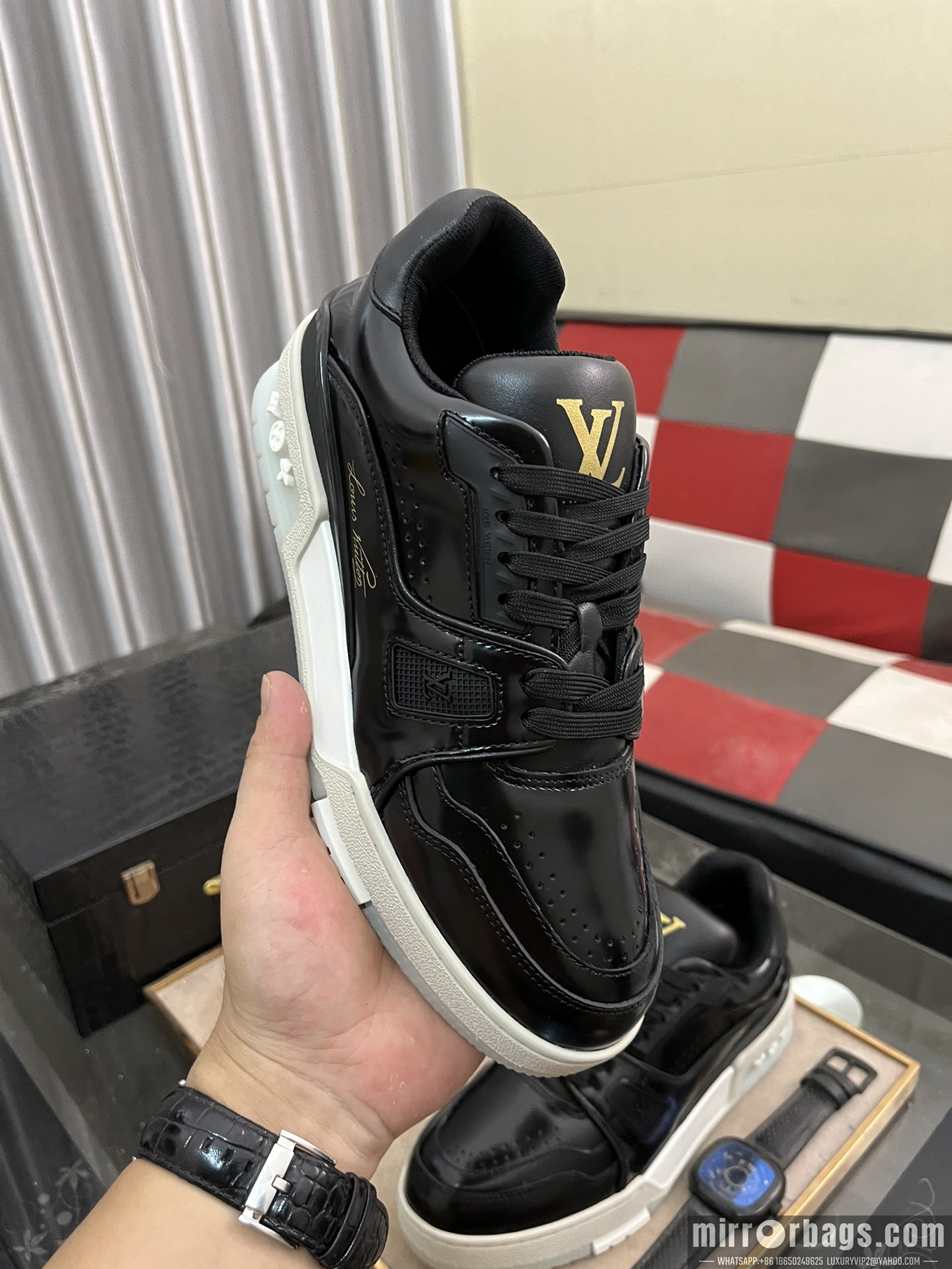 LV Replica Shoes LV sz38-44 hnh0236