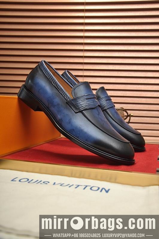 LV Replica Shoes LV sz38-45 mnf0509