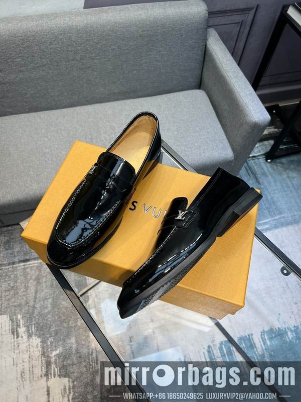 LV Replica Shoes LV sz38-45 mnf0517