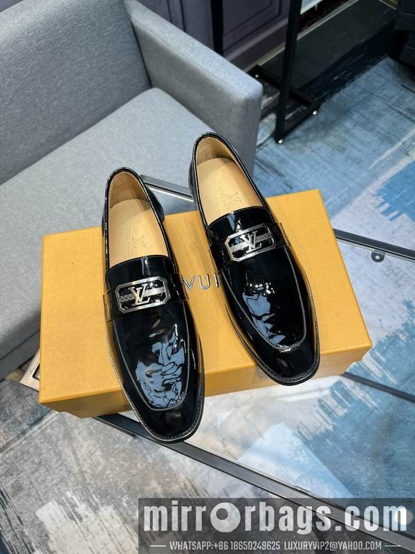 LV Replica Shoes LV sz38-45 mnf0515