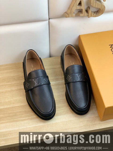 LV Replica Shoes LV SZ 38-44 22301304