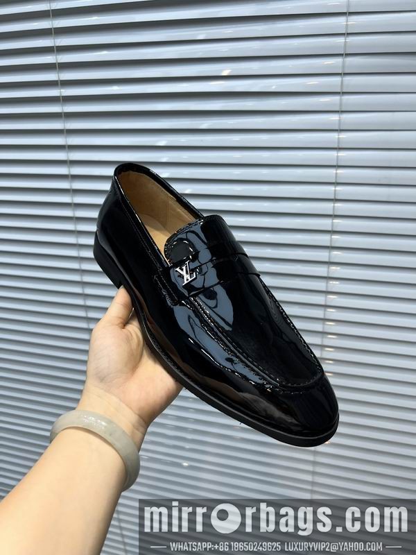 LV Replica Shoes LV sz38-45 mnf0517