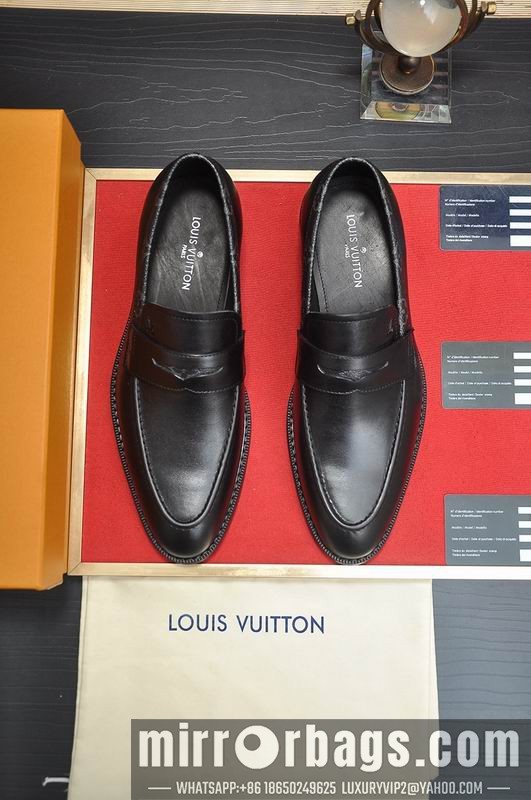 LV Replica Shoes LV sz38-45 mnf0557