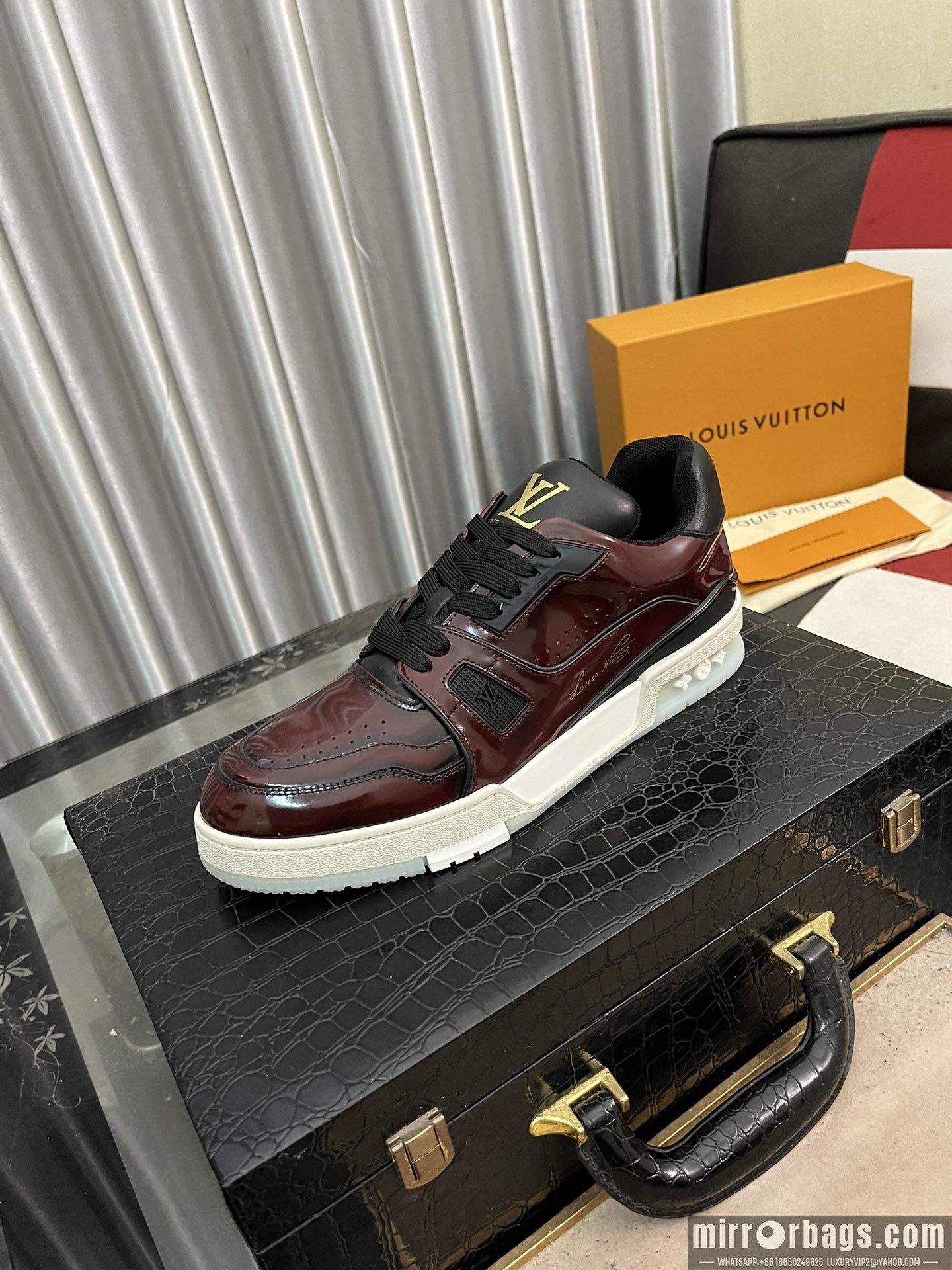 LV Replica Shoes LV sz38-44 hnh0236