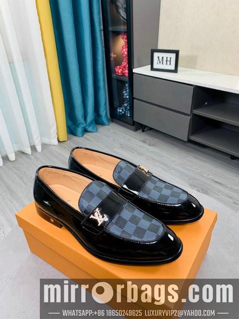 LV Replica Shoes LV SZ 38-44 22224019-20 2colors