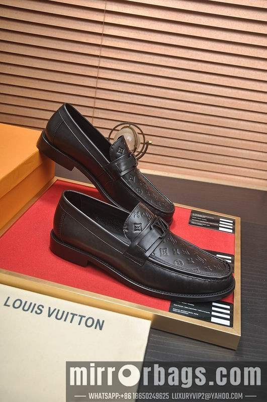 LV Replica Shoes LV sz38-45 mnf0558