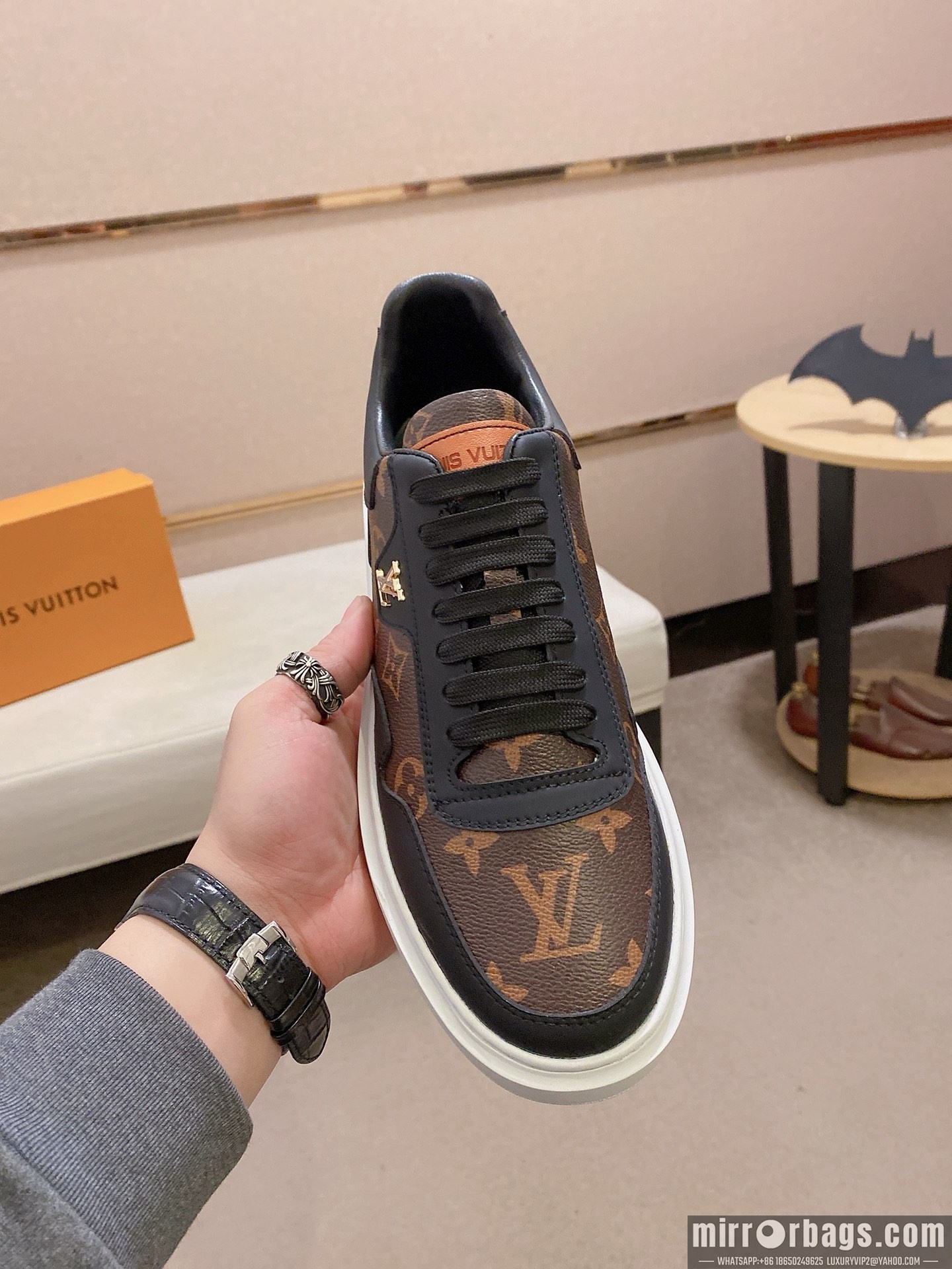 LV Replica Shoes LV sz38-44 hnh1220