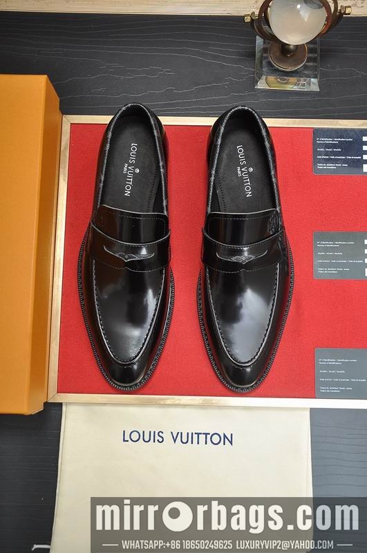 LV Replica Shoes LV sz38-45 mnf0557