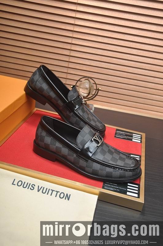 LV Replica Shoes LV sz38-45 mnf0562