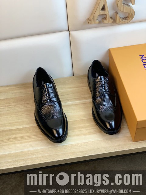 LV Replica Shoes LV SZ 38-44 22301298-9 2colors