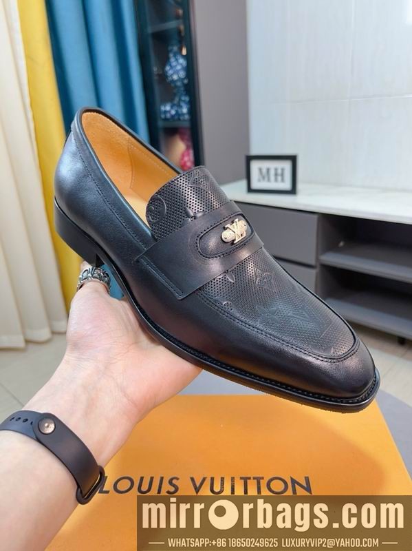 LV Replica Shoes LV sz38-44 mnf0513