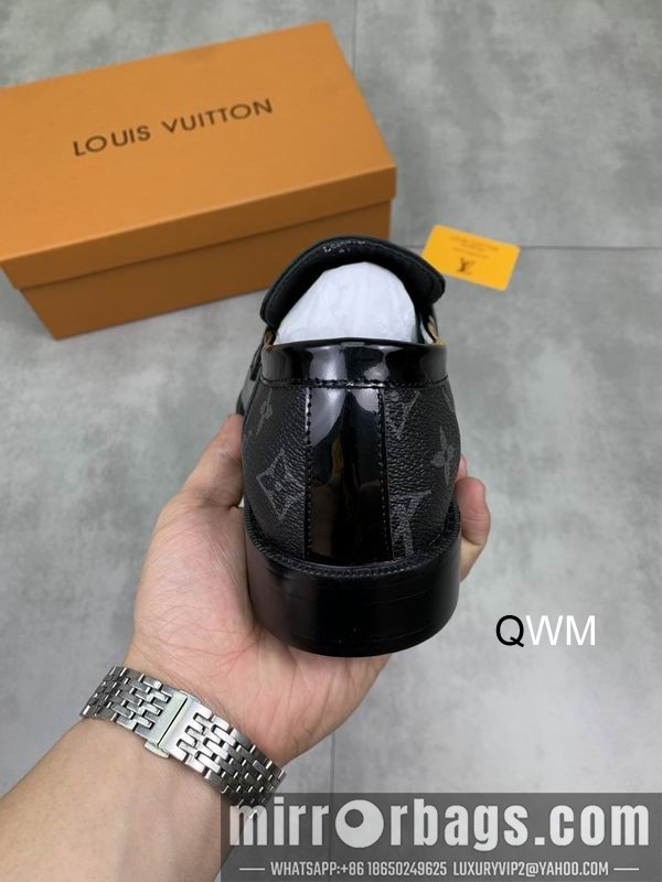 LV Replica Shoes LV colour sz38-45 WM0908