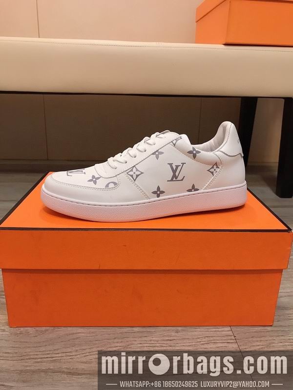 LV Replica Shoes LV sz38-44 mnf0308