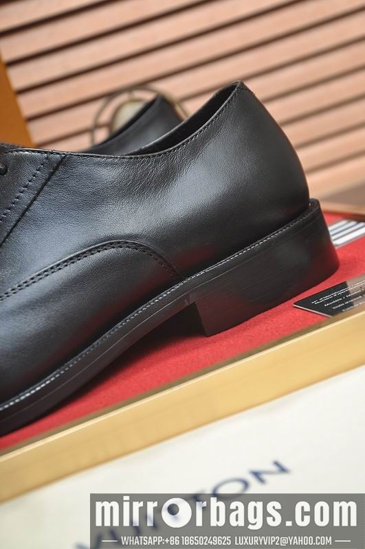 LV Replica Shoes LV sz38-45 mnf0667