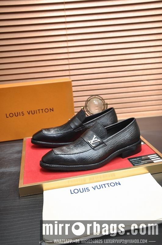 LV Replica Shoes LV sz38-45 mnf0746