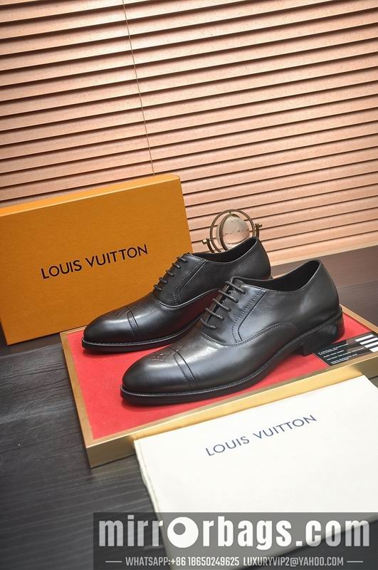 LV Replica Shoes LV sz38-45 mnf0667