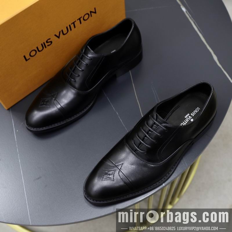 LV Replica Shoes LV sz38-45 mnf0644