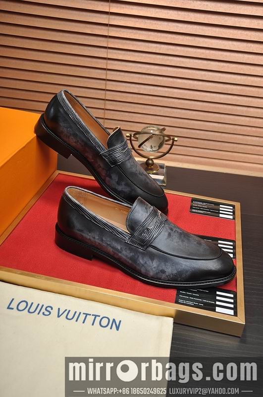 LV Replica Shoes LV sz38-45 mnf0509