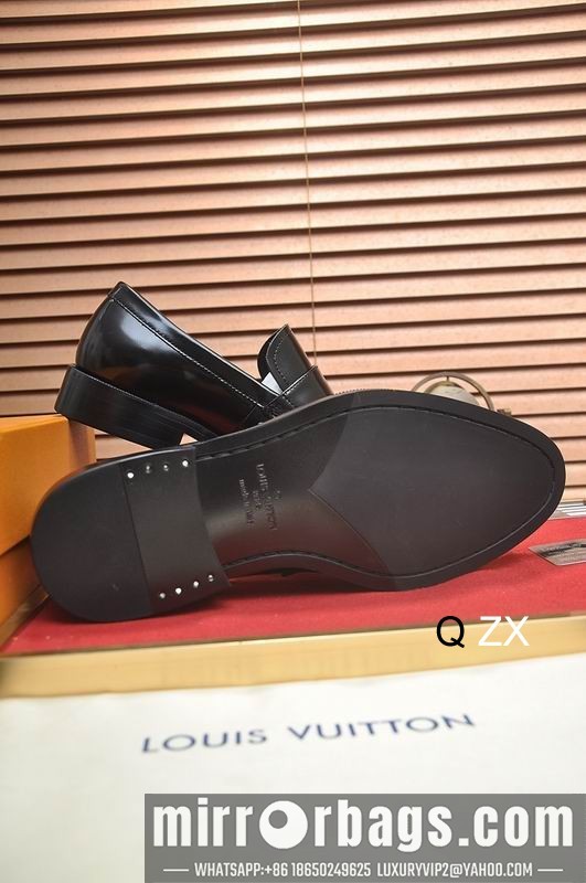 LV Replica Shoes LV sz38-45 ZX1008